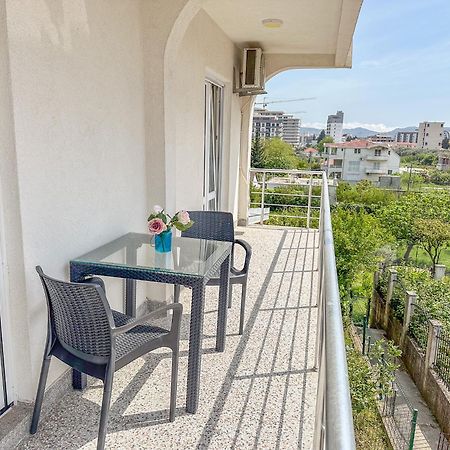 Gosa Apartments Бар Екстериор снимка