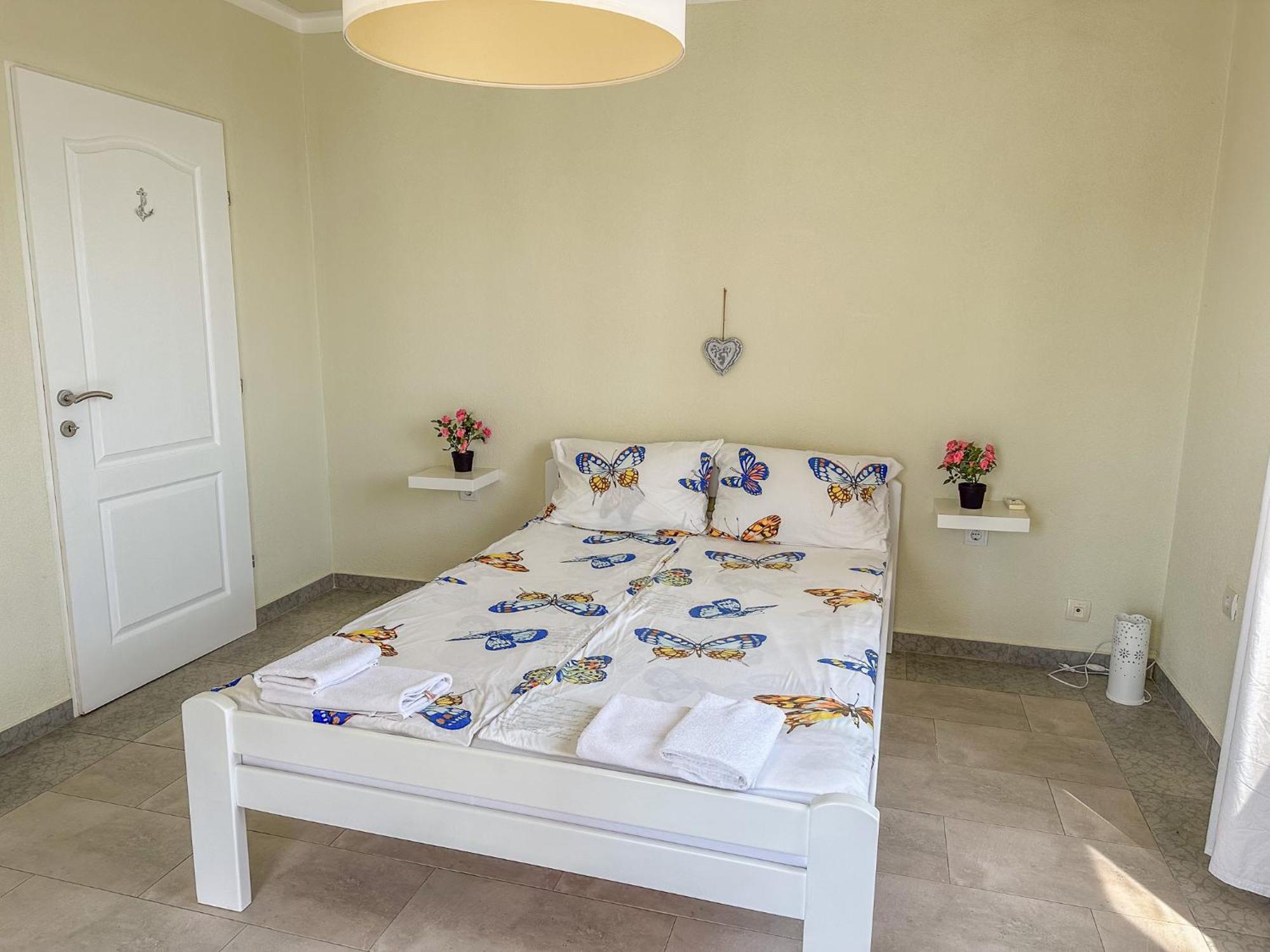 Gosa Apartments Бар Екстериор снимка
