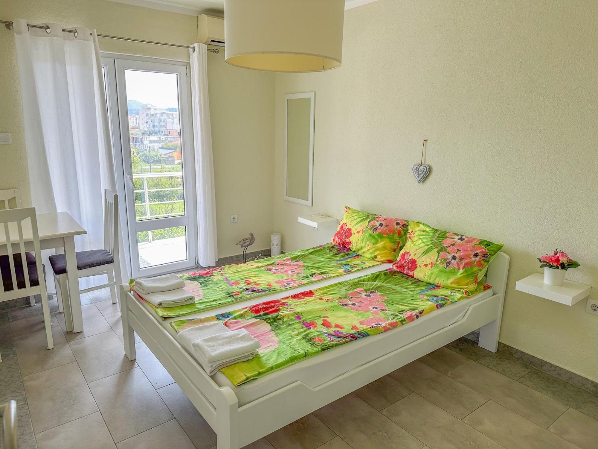 Gosa Apartments Бар Екстериор снимка
